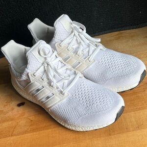 adidas ultraboost 5.0 DNA triple white FY9349 size 10